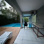 Villaras Garden Antalya Oezel Havuzlu Full Esyali Altınkum