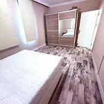 Villaras Garden Antalya Oezel Havuzlu Full Esyali