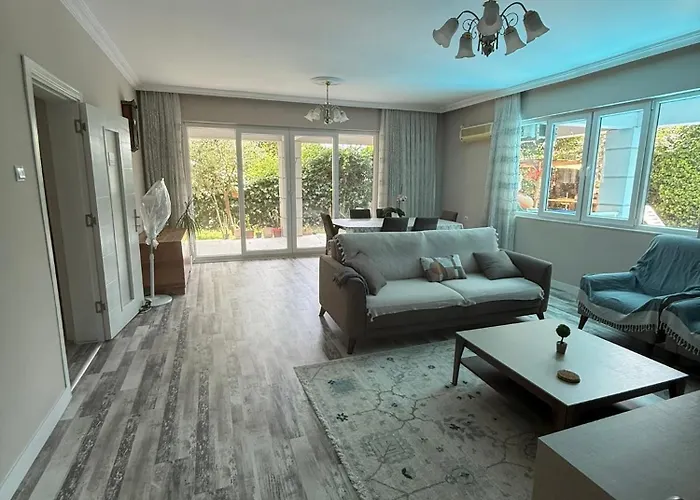 Villa Villaras Garden Antalya Oezel Havuzlu Full Esyali